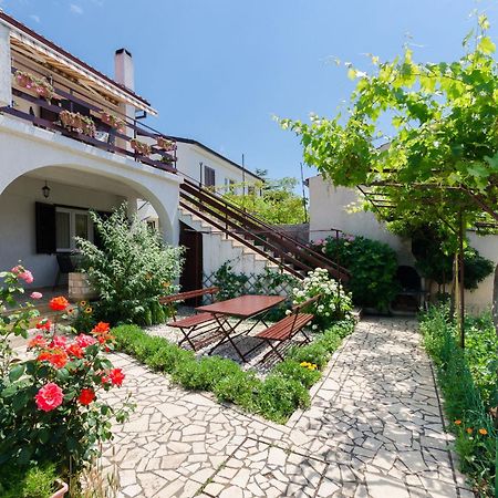 Apartments Puntica Punat Exterior foto
