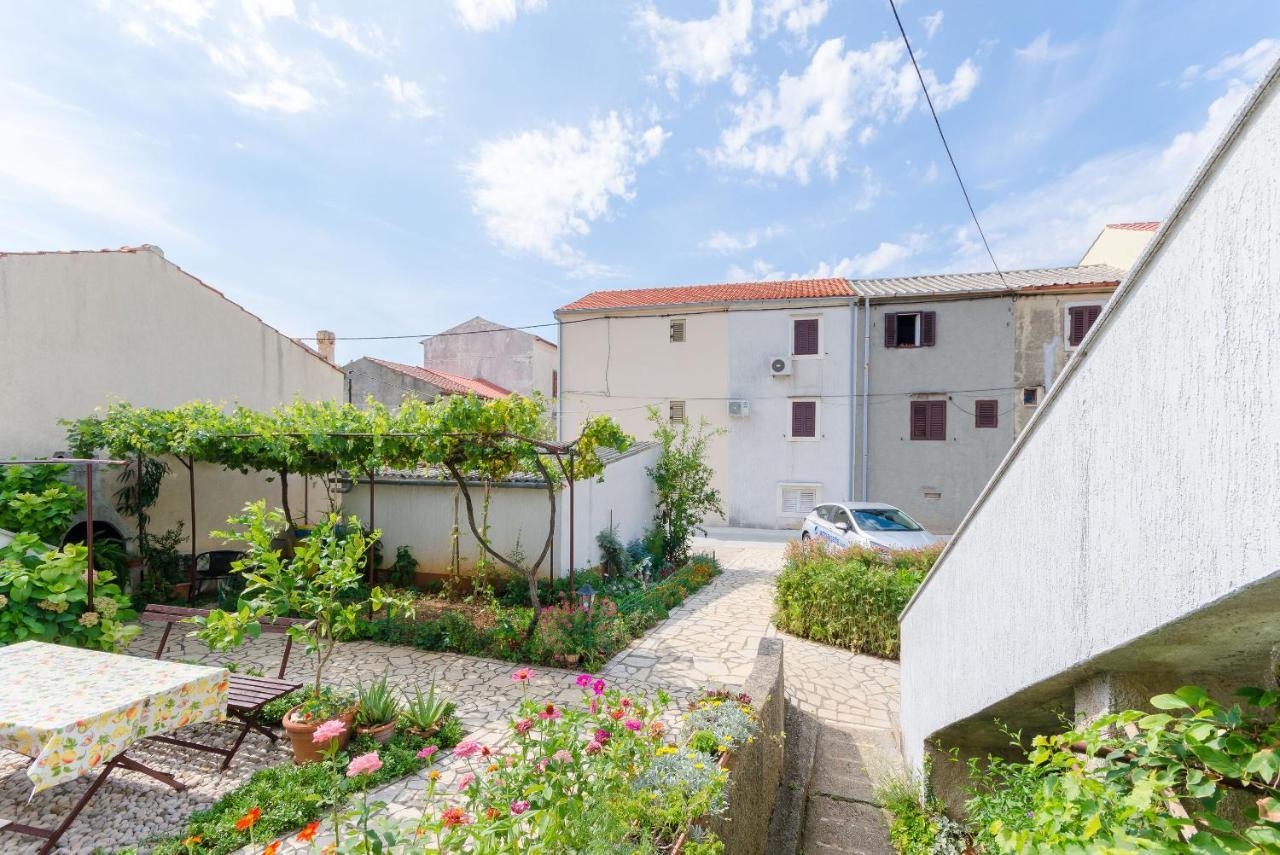 Apartments Puntica Punat Exterior foto